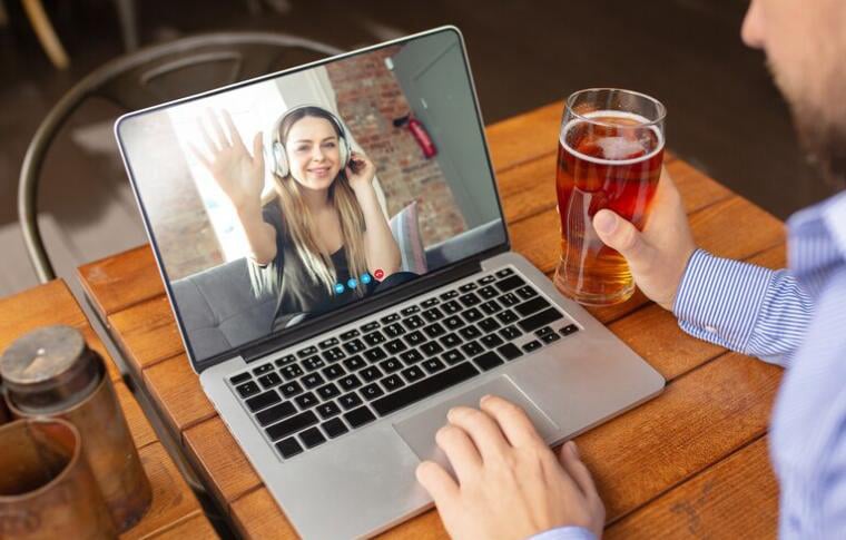 Private messaging features for SugarDaddyMeet members
